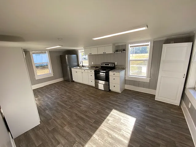 3750-3750B E Ash St #B — Photo 3