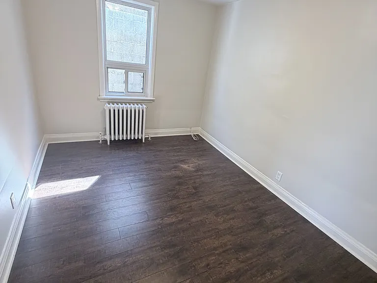 287 Lakeshore Rd E #1 — Photo 8