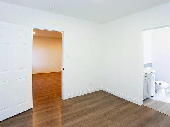 4th image of 4528 Frederick Ave