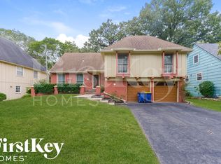 10342 Walmer St, Overland Park, KS 66212