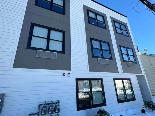 22 Seeley St, Paterson, NJ