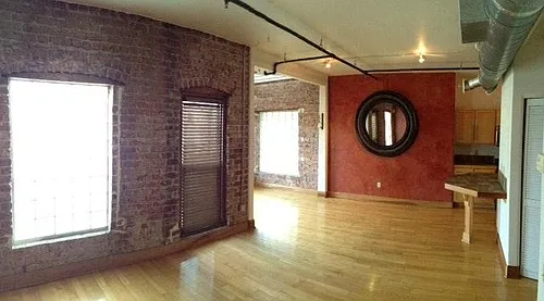 387 N 2nd Ave #2D Photo 1