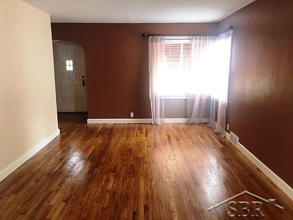 4th image of 2206 N Charles St