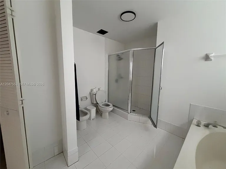 12993 NW 11th Ter — Photo 9