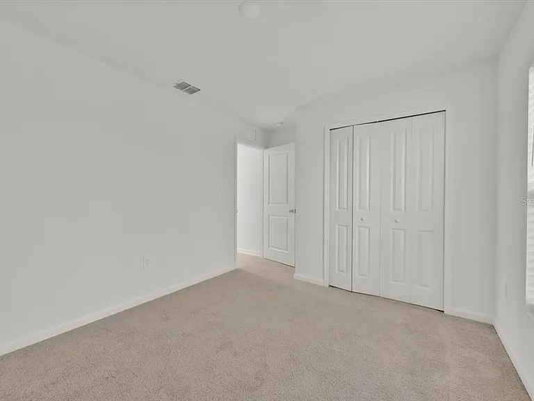 2398 McKinley Dr — Photo 5