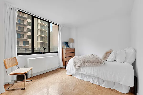 Sold by Compass | media 1