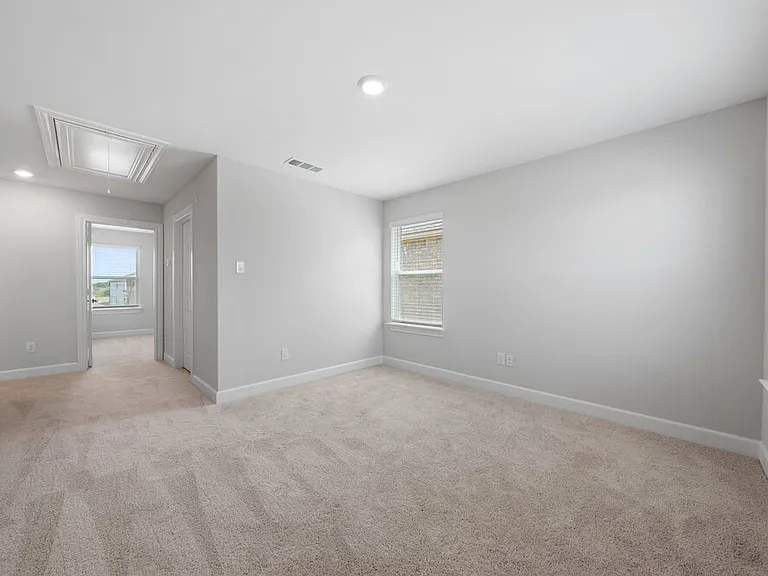 710 Princeton Hts — Photo 13