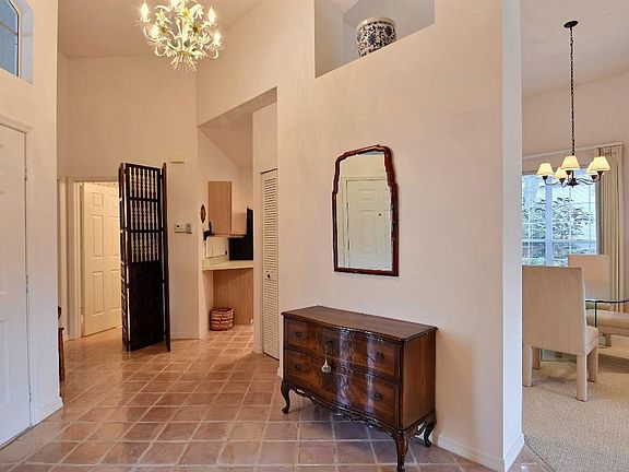 4th image of 8801 Lakeside Cir