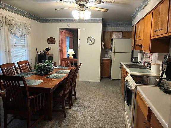 4th image of 626 Orchard Dr