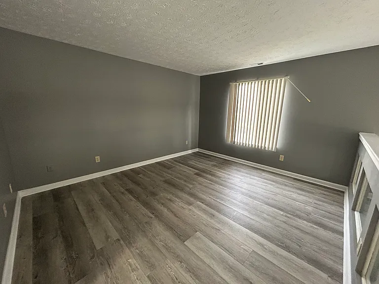 9952 Worthington Blvd — Photo 11