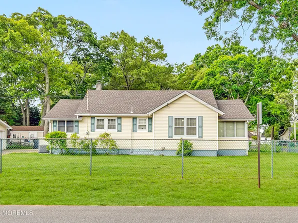 201 Lillie Road, Toms River, NJ 08753