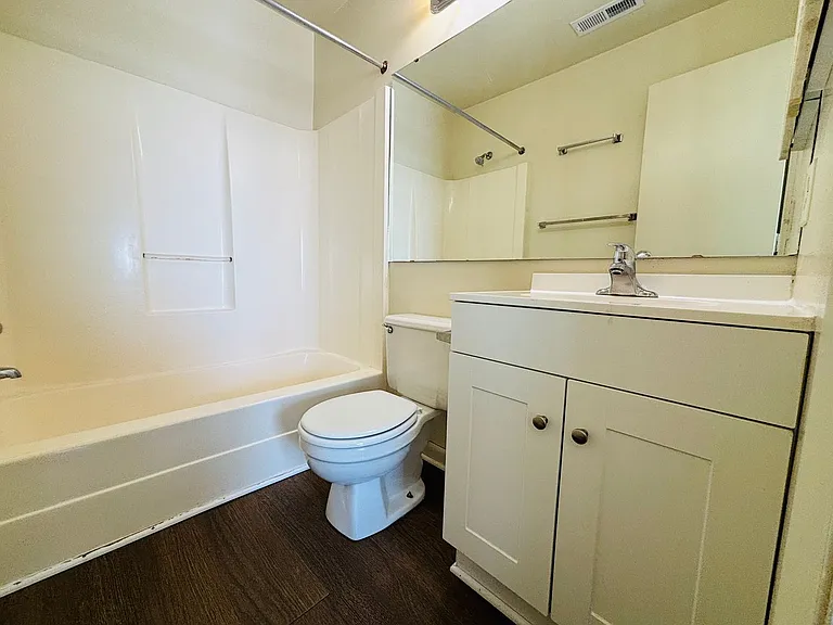 824 Cascade Ct — Photo 15