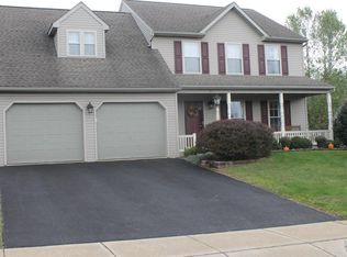 77 Lantern Ln #L-0014, Palmyra, PA 17078