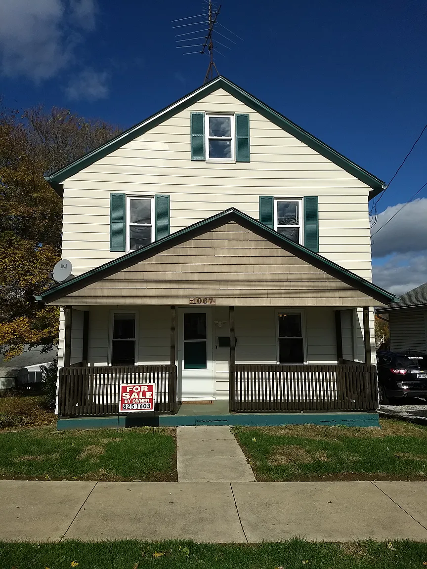 1067 Shannon Ave photo 1