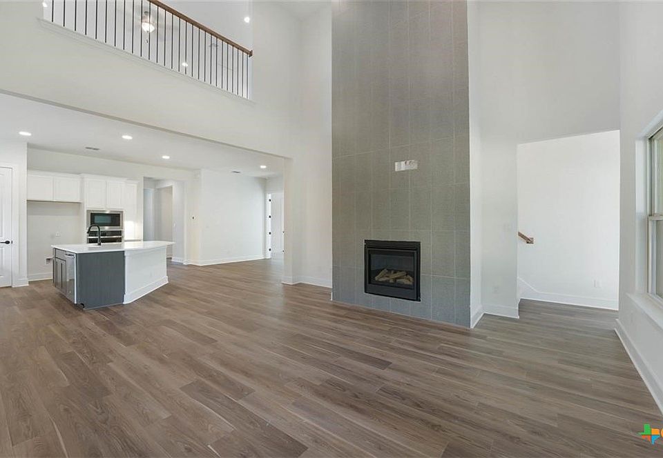 1st image of 375 Biscayne Bay Bnd