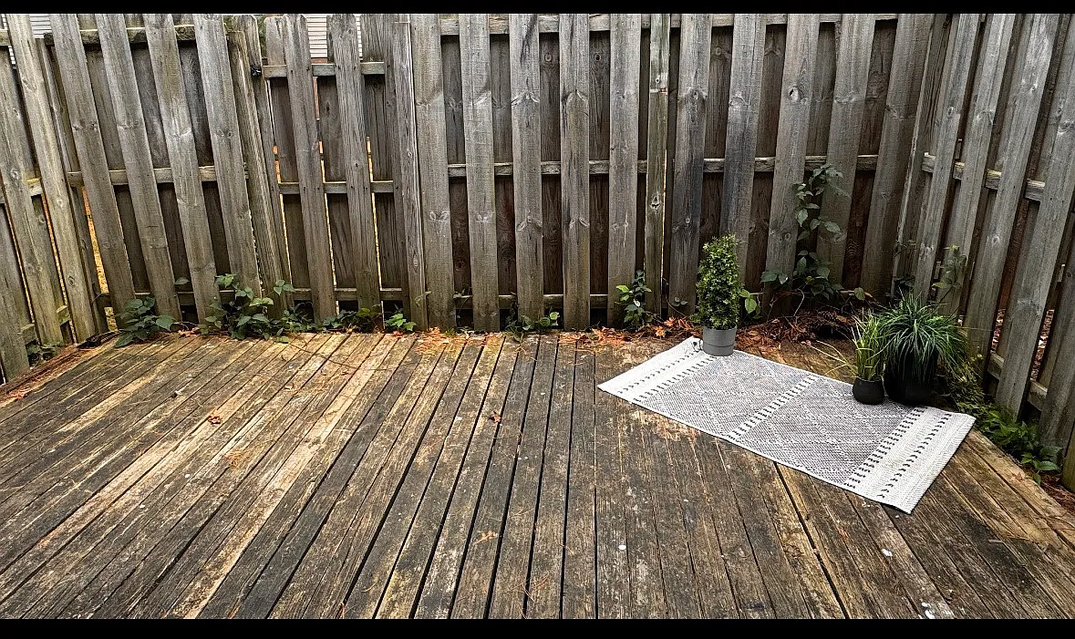 2 bed, 1.5 bath, 894 sqft, $1,325 — Photo 2