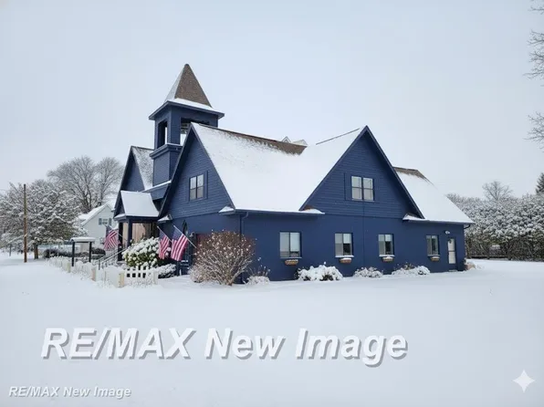 201 Mann Rd, Sterling, MI 48659