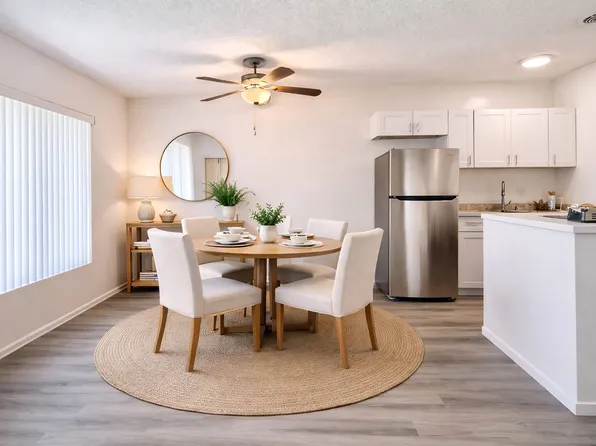 1826 W Sallie Ln #L5, Anaheim, CA 92804