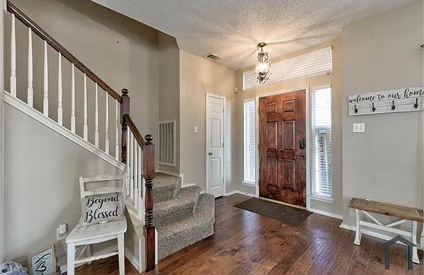 8225 Bedrock Dr — Photo 1