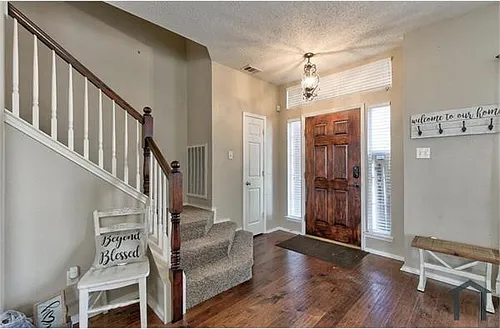 8225 Bedrock Dr Photo 1