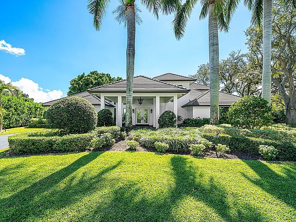 3rd image of 4834 S Lake Drive