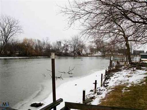3rd image of 25975 Clinton Shore Dr