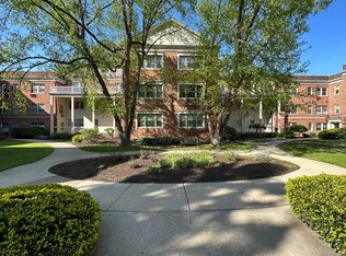 15875 Van Aken Blvd APT 201C, Shaker Heights, OH 44120