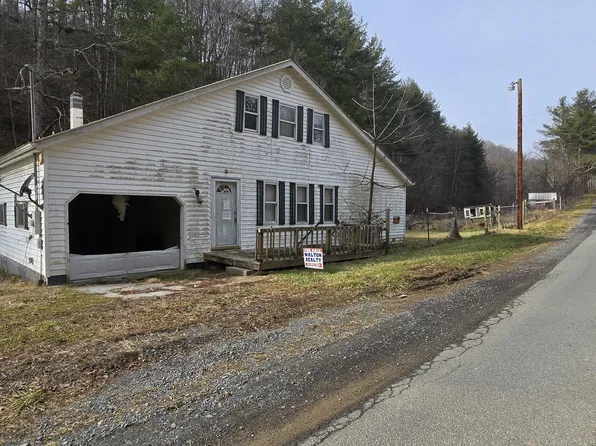 5709 Blue Sulphur Springs Rd, Alderson, WV 24910