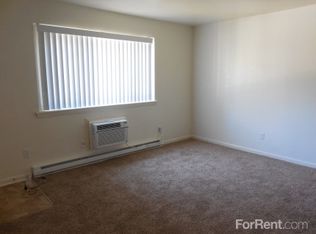 420 S 21st Ave APT 38, Hopewell, VA 23860