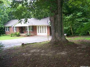 1417 Poplar Sprgs Barg Rd, Lexington, TN 38351
