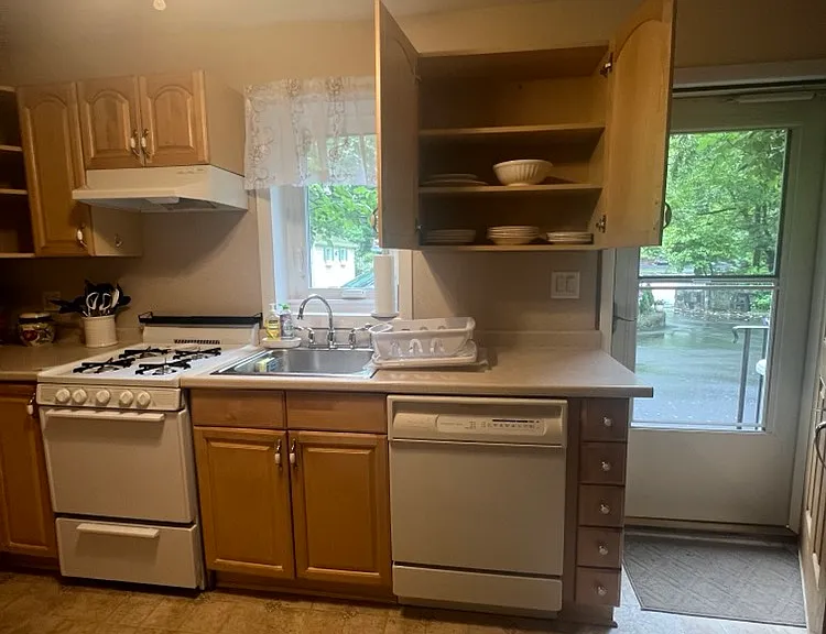 33 Valley Dr — Photo 8