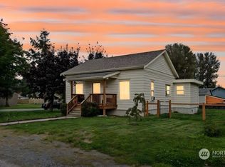 406 Cleveland Ave, Sumas, WA 98295