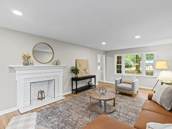2015 Town Creek Rd, Aiken, SC 29803