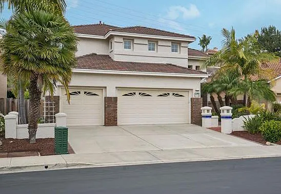 2906 Avenida Valera — Photo 1