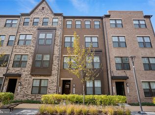 20743 Heron Landing Dr, Sterling, VA 20166