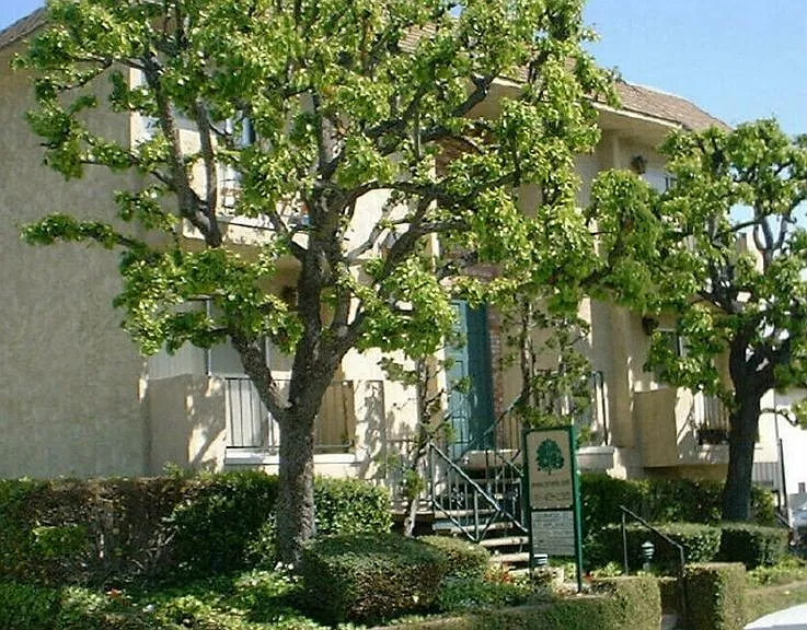 1530 Corinth Ave #7 — Photo 1