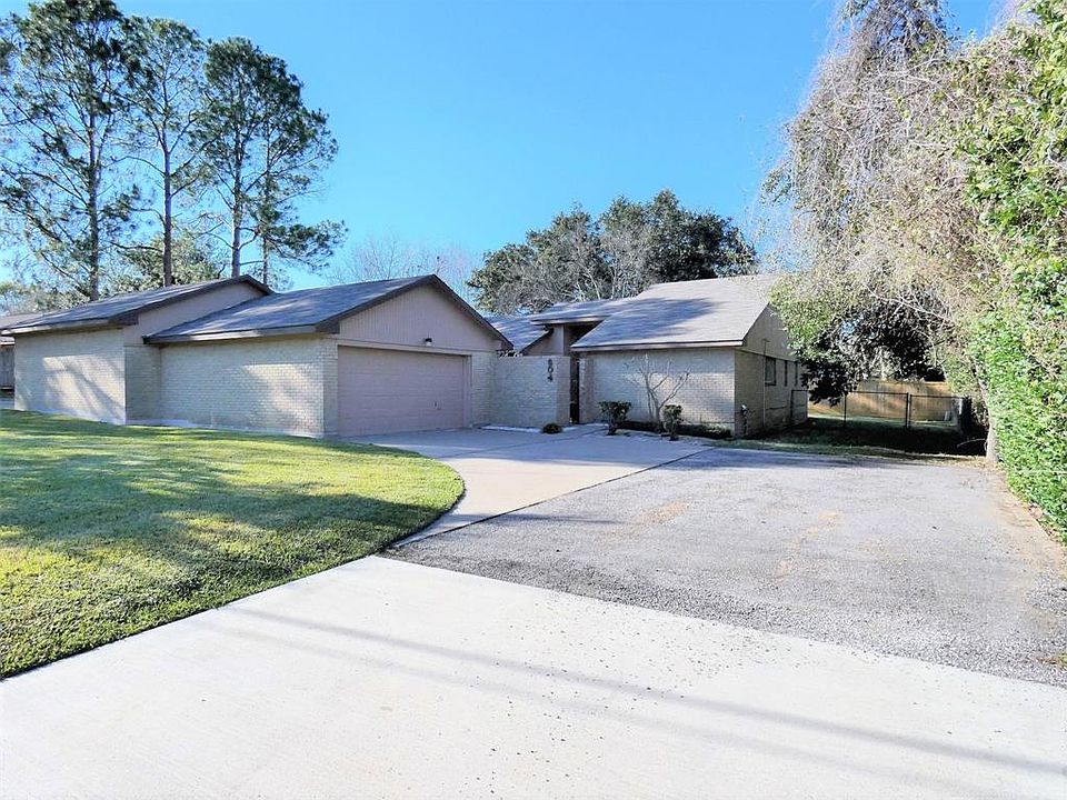 1st image of 604 Golfview Dr