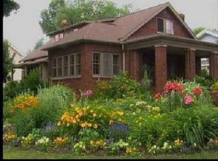 4544 Broadale Rd, Cleveland, OH 44109