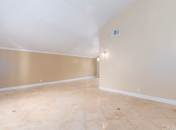 5th image of 569 Martin Way