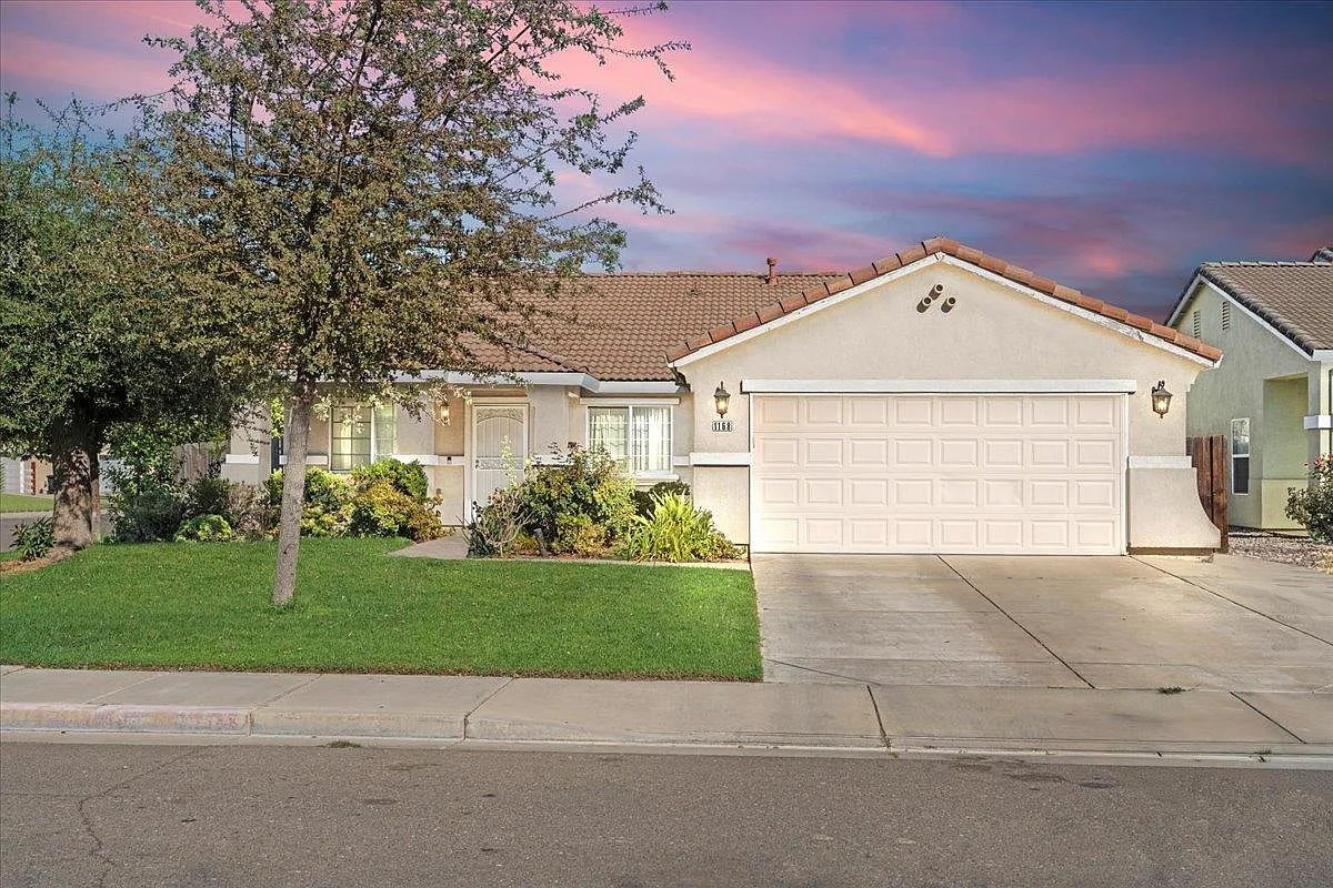 1168 Fernwood Way photo 1