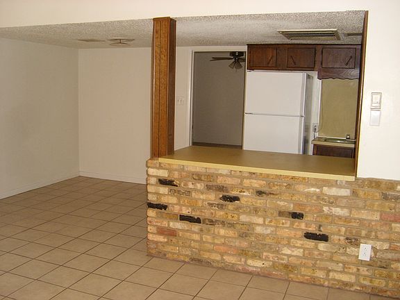 2nd image of 110 E Josephine Ave #1-3