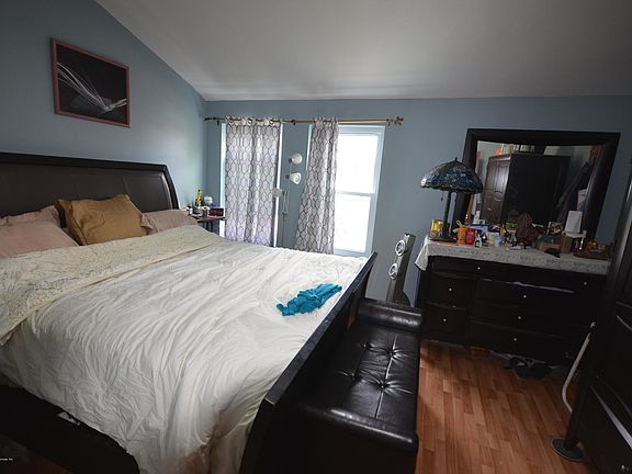 4th image of 29B Pond Way #29B