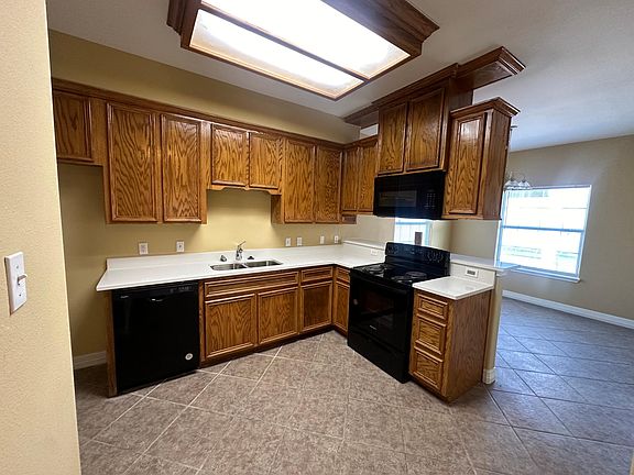 4th image of 15433 Palmira Ave APT A
