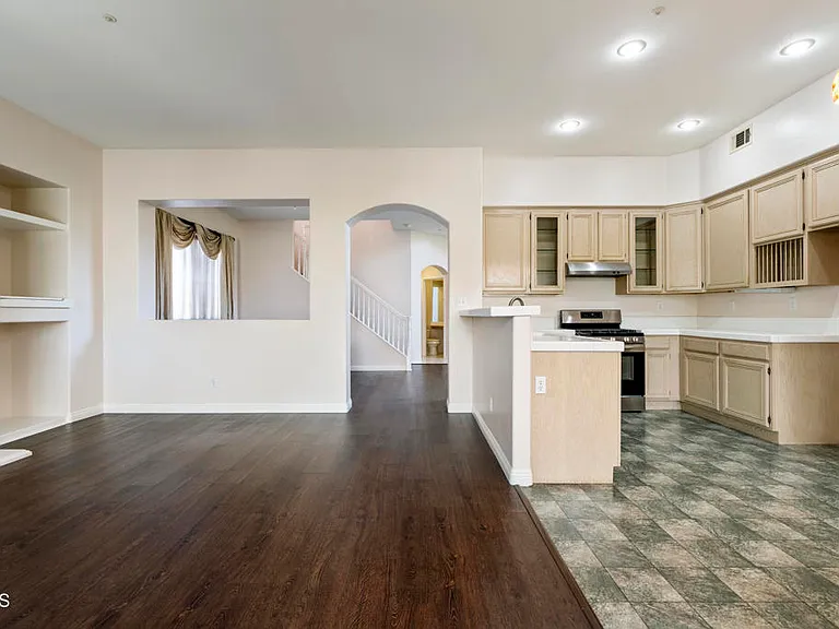 1549 Spyglass Dr — Photo 15