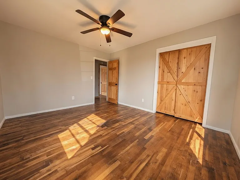 408 S Washington St — Photo 11