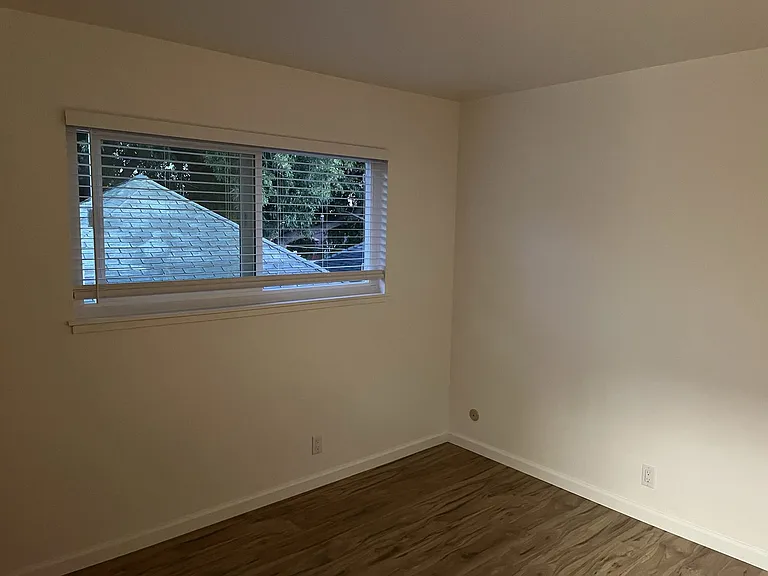 15991 Mateo St #7 — Photo 9