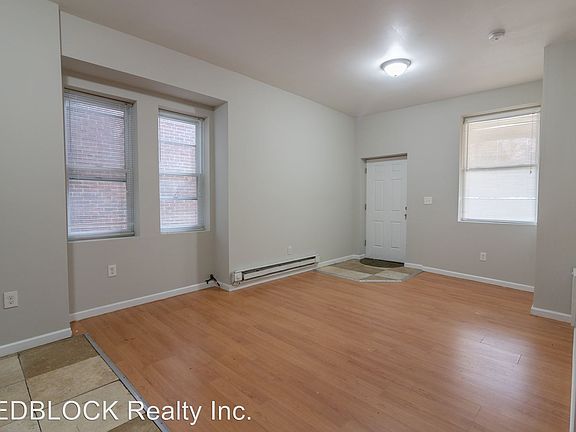 4th image of 1342 Wagner Ave #1