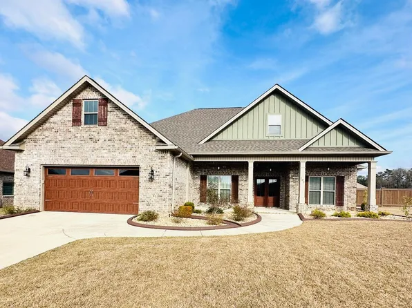 102 Twisted Laurel Ln, Bonaire, GA 31005