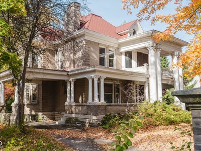 425 S Main St, New Castle, IN, 47362