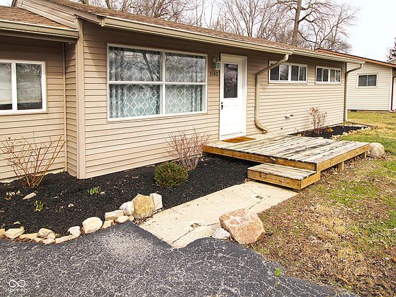 4th image of 3540 Bradford Dr